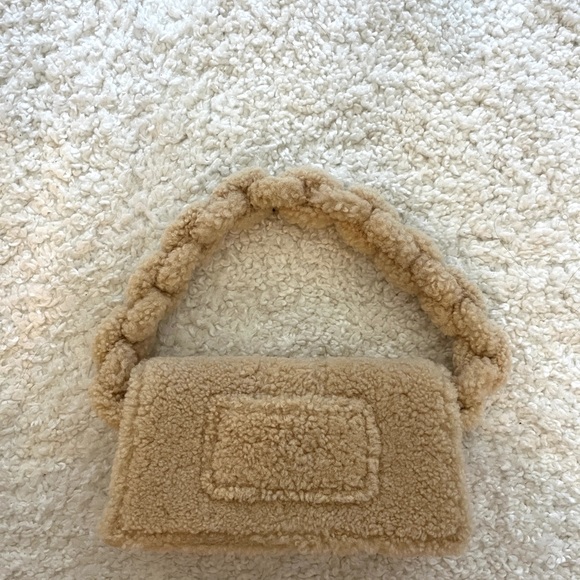 Jacquemus Le Bambidou shearling bag - Picture 4 of 4